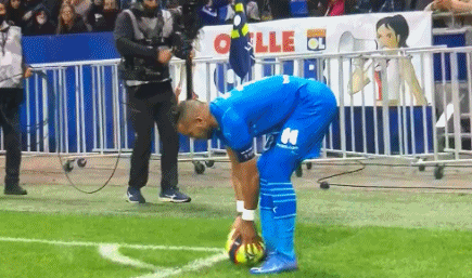 二飞虽退但接班人已到！王洪泽CBA俱乐部杯场均10.3分5.3板2.3助