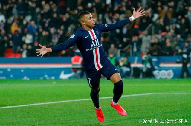 RMC：姆巴佩在上周联赛遭受膝盖撞击，并最终带伤踢完比赛