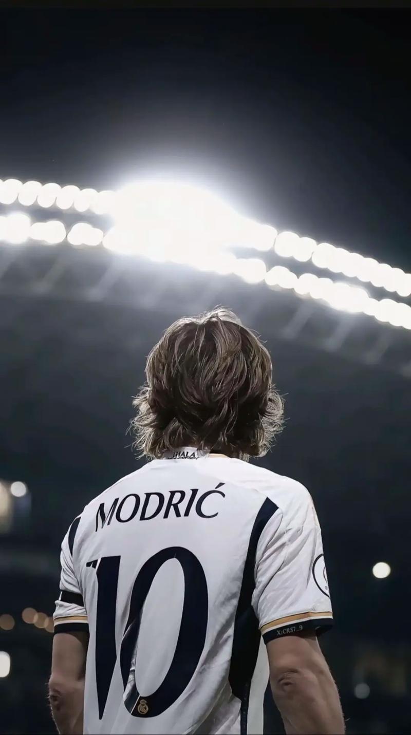 法尔克：利物浦领跑格伊争夺战，拜仁目前优先与于帕续约